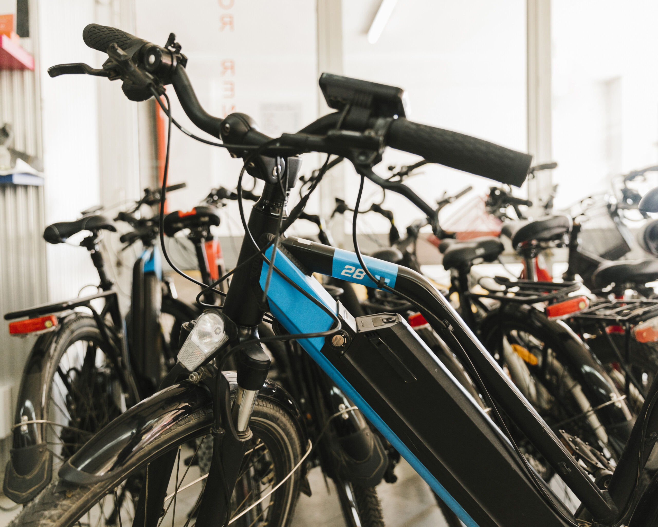 The Ultimate Top E-Bikes for Beginners in 2025