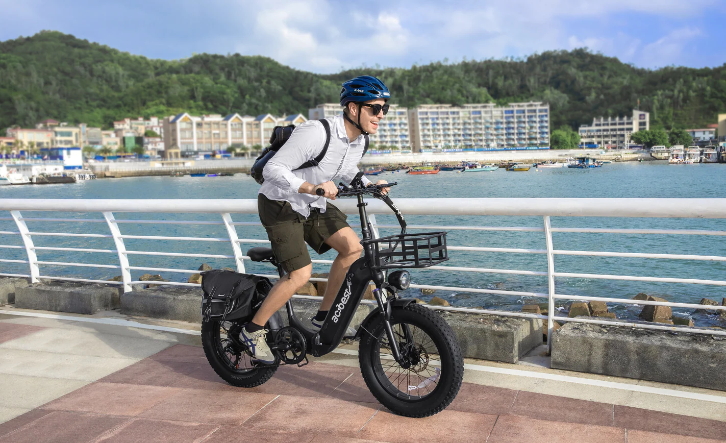 Smart Urban Riding Etiquette